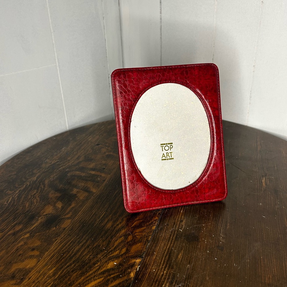 Vintage Red Leather Photo Frame , Faux Crocodile Design, Oval Picture Hole 5x7